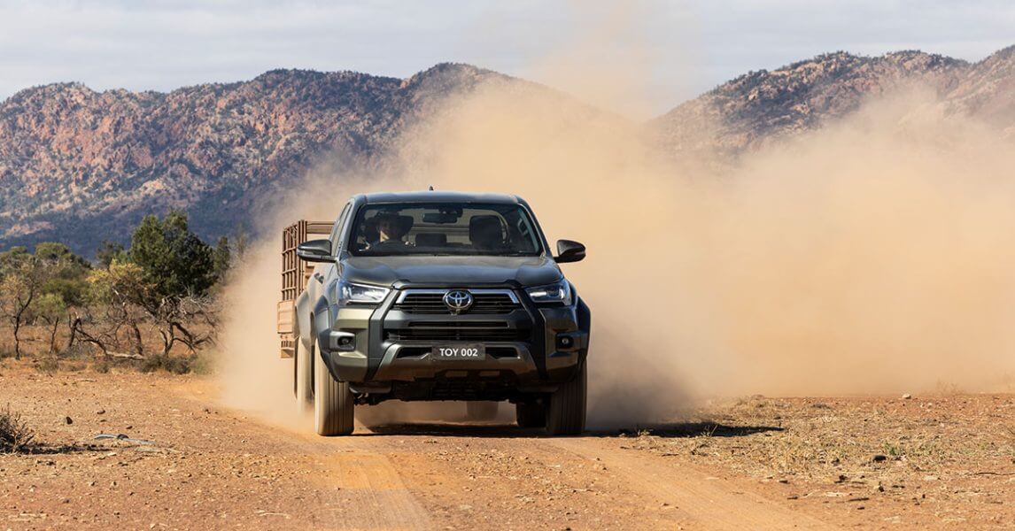 Toyota HiLix Rogue Review- Driving on sand