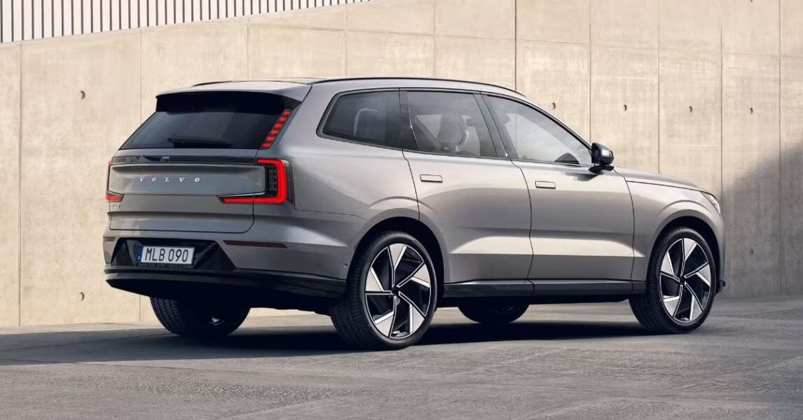 Vehicles coming to australia 2-  grey volvo back