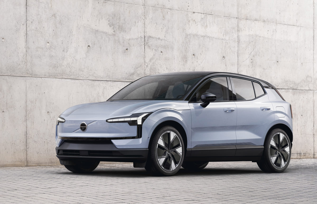 Volkswagen e-tron concept electric SUV showcasing a sleek design and innovative features for sustainable driving.