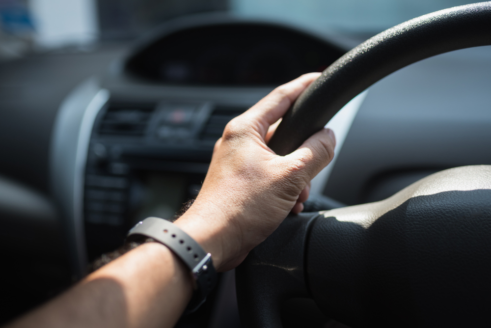 Distracted driving: Safety tips for fleet drivers Distracted driving: Safety tips for fleet drivers