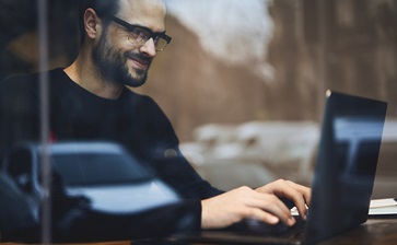 man scaling his fleet growing business globalblog'